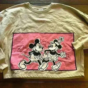 Disney crewneck sweatshirt, Minnie mouse, Mickey Mouse T-shirt, princess Tiana